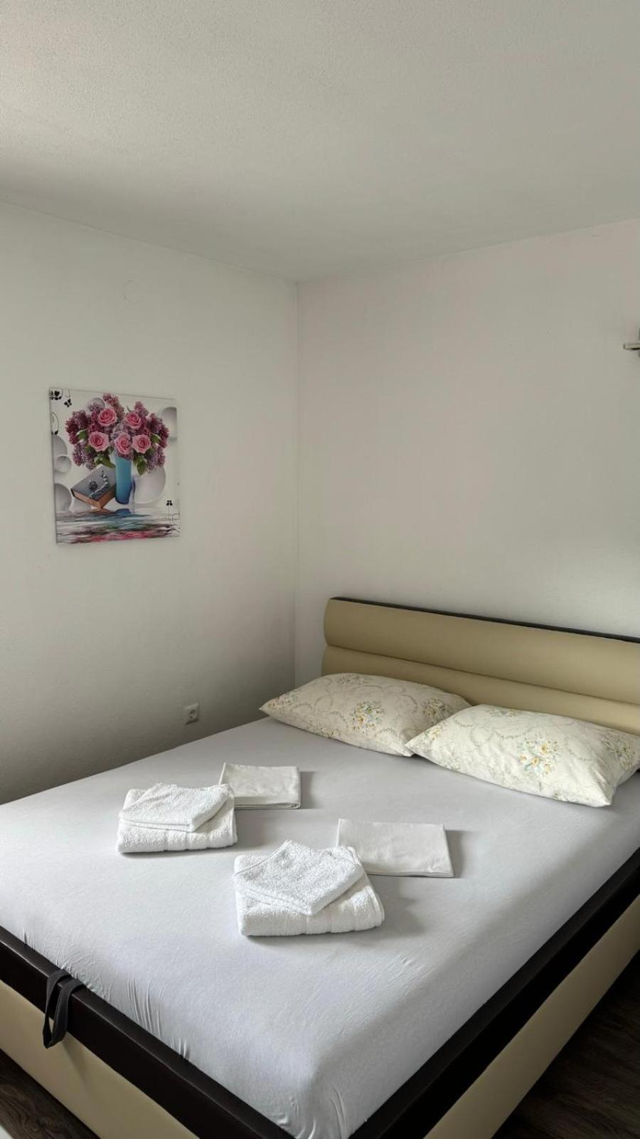 Apartmán Apartman Malekin Prozor Exteriér fotografie