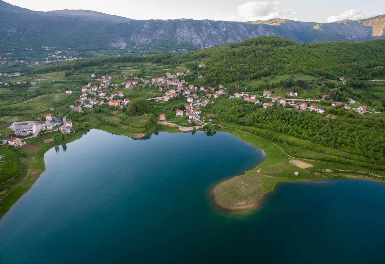 Apartmán Apartman Malekin Prozor Exteriér fotografie